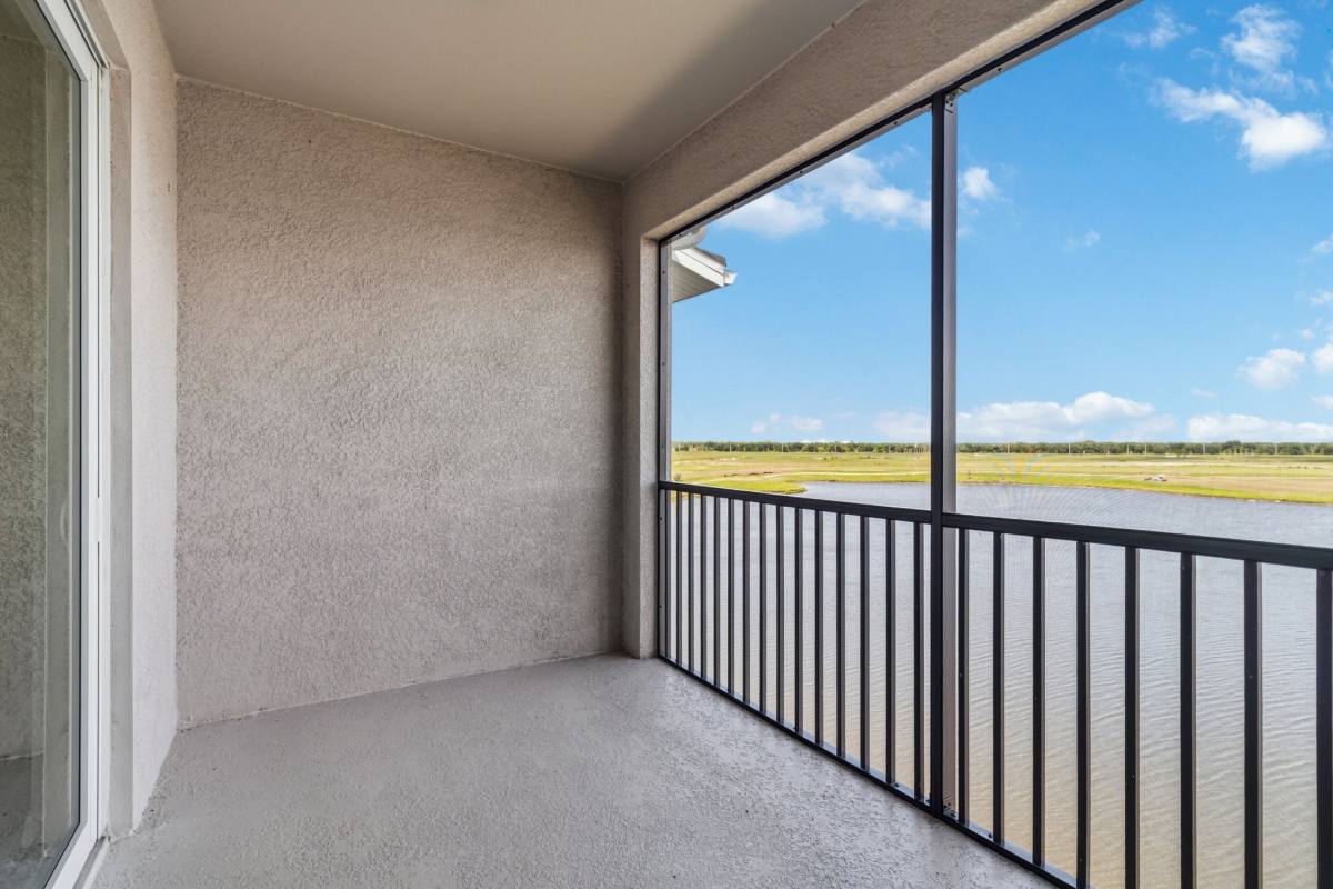 Condo for rent at 19116 Scallop Lp, Bradenton, FL 34211