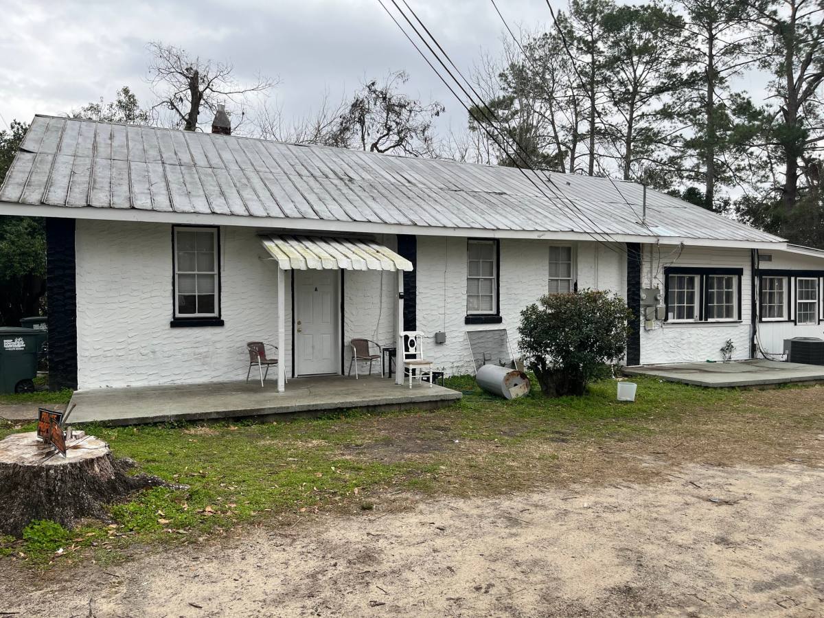 Apartment for rent at 405 E Davis St #A, Quitman, GA 31643