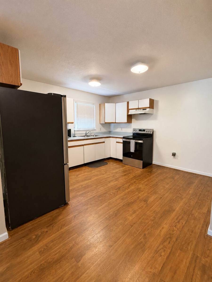 Apartment for rent at 111 Watzel Lane, Hendersonville, NC 28792