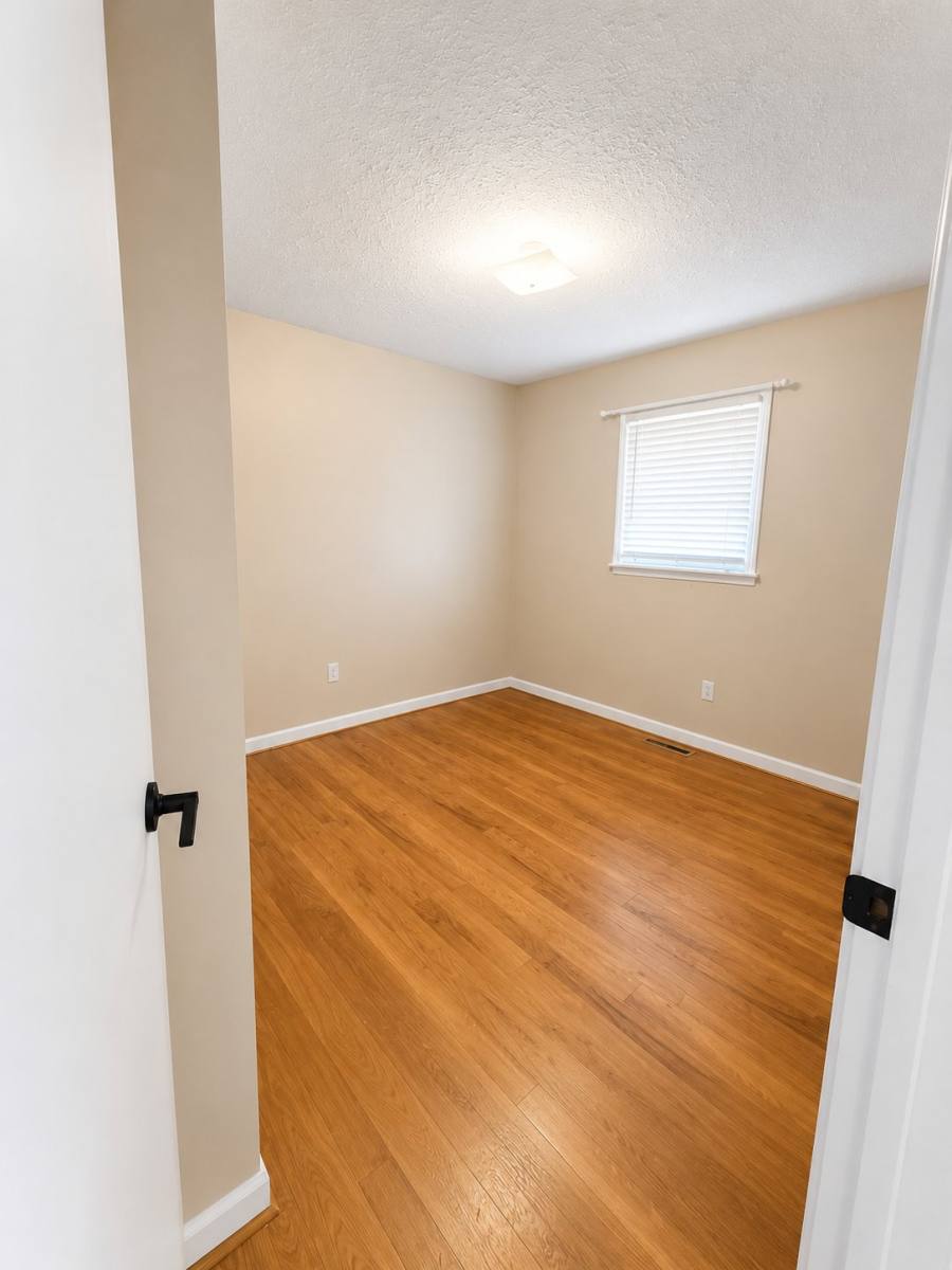 Apartment for rent at 111 Watzel Lane, Hendersonville, NC 28792