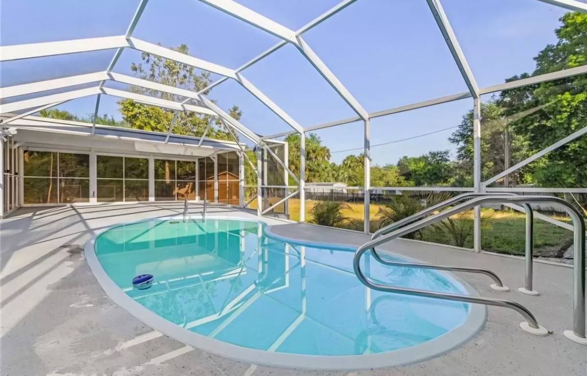 House for rent at 517 Plumosa Ave, Lehigh Acres, FL 33972