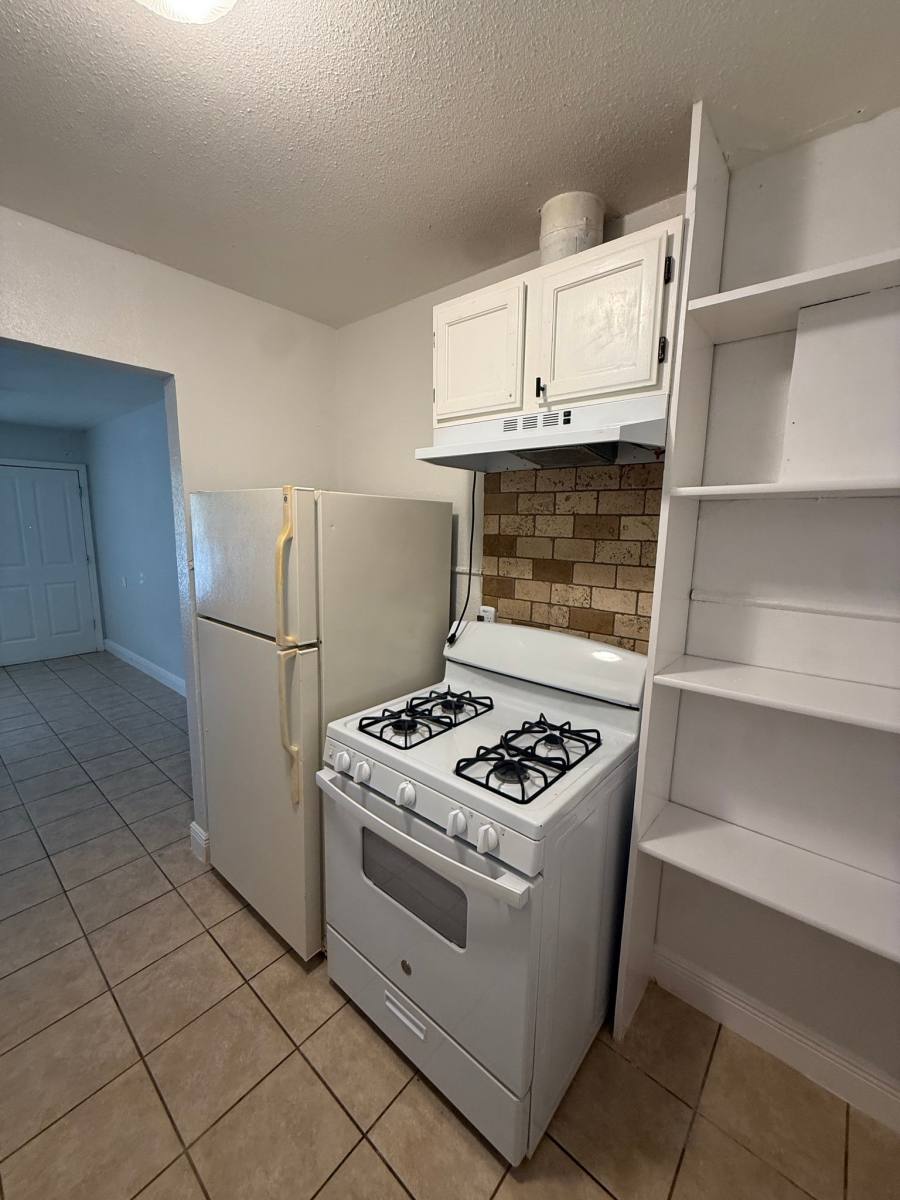 Apartment for rent at 602 Ellor Dr, San Antonio, TX 78228