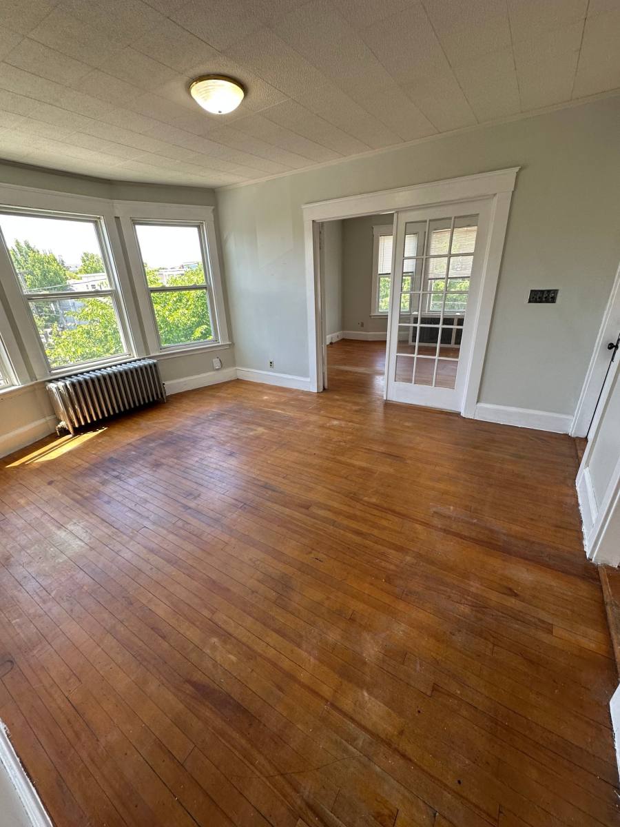 Apartment for rent at 213 Pine St #3, Lewiston, ME 04240