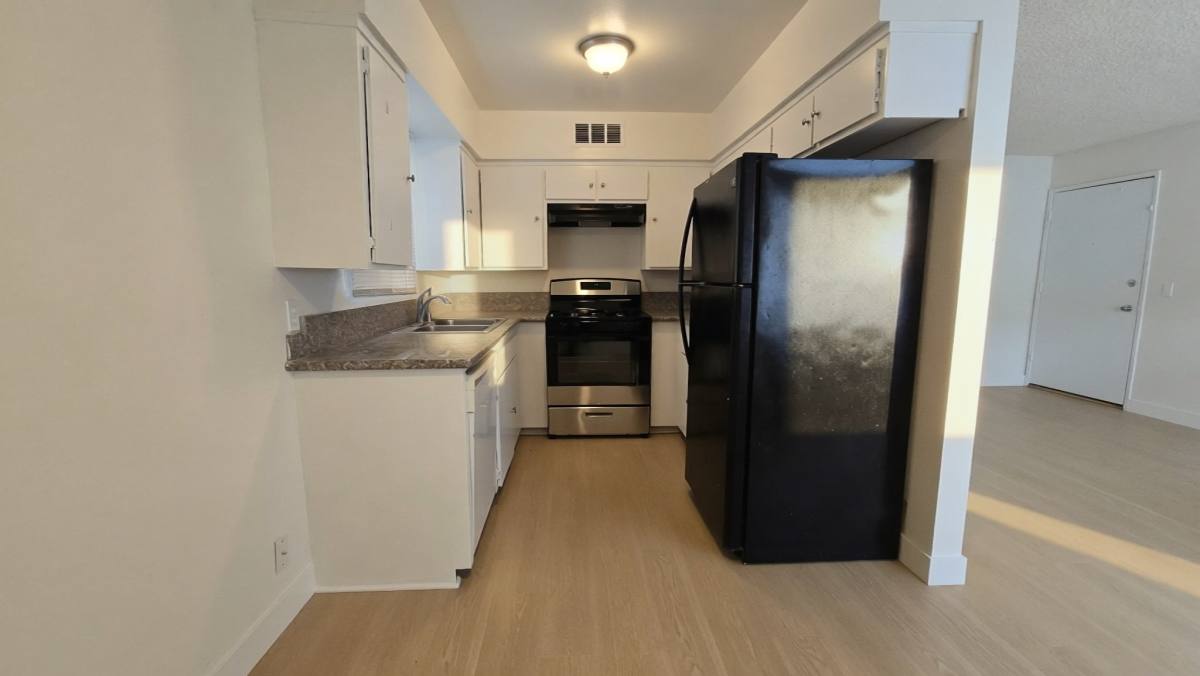 Apartment for rent at 531 S Shelton St E, Burbank, CA 91506