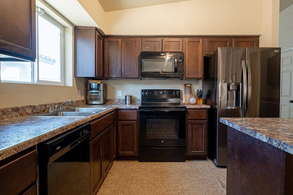 House for rent at 7851 E 44th Place, Yuma, AZ 85365