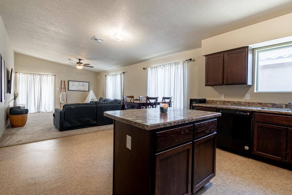House for rent at 7851 E 44th Place, Yuma, AZ 85365