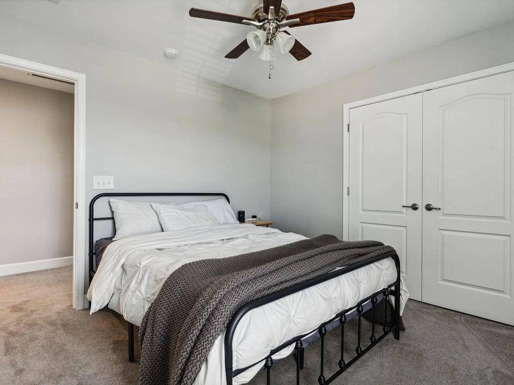 House for rent at 221 Berwick Dr, Summerville, SC 29483