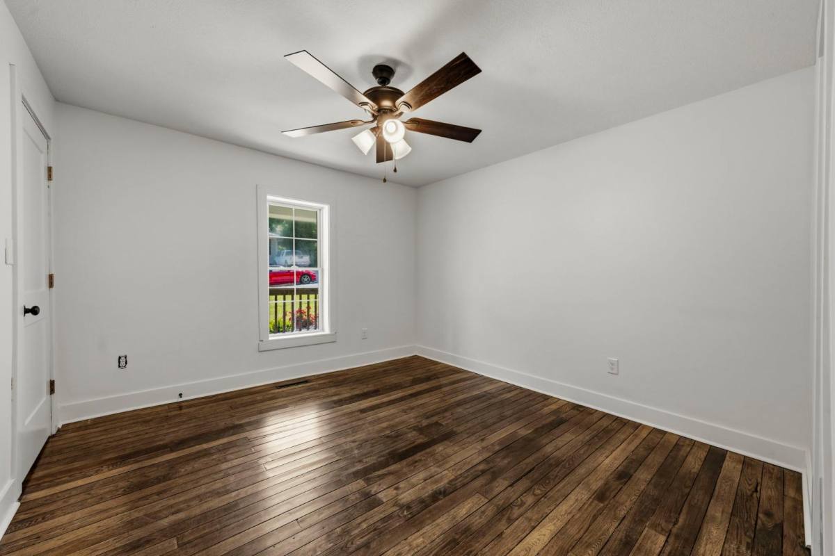 House for rent at 105 Brooks St, Elizabethtown, KY 42701