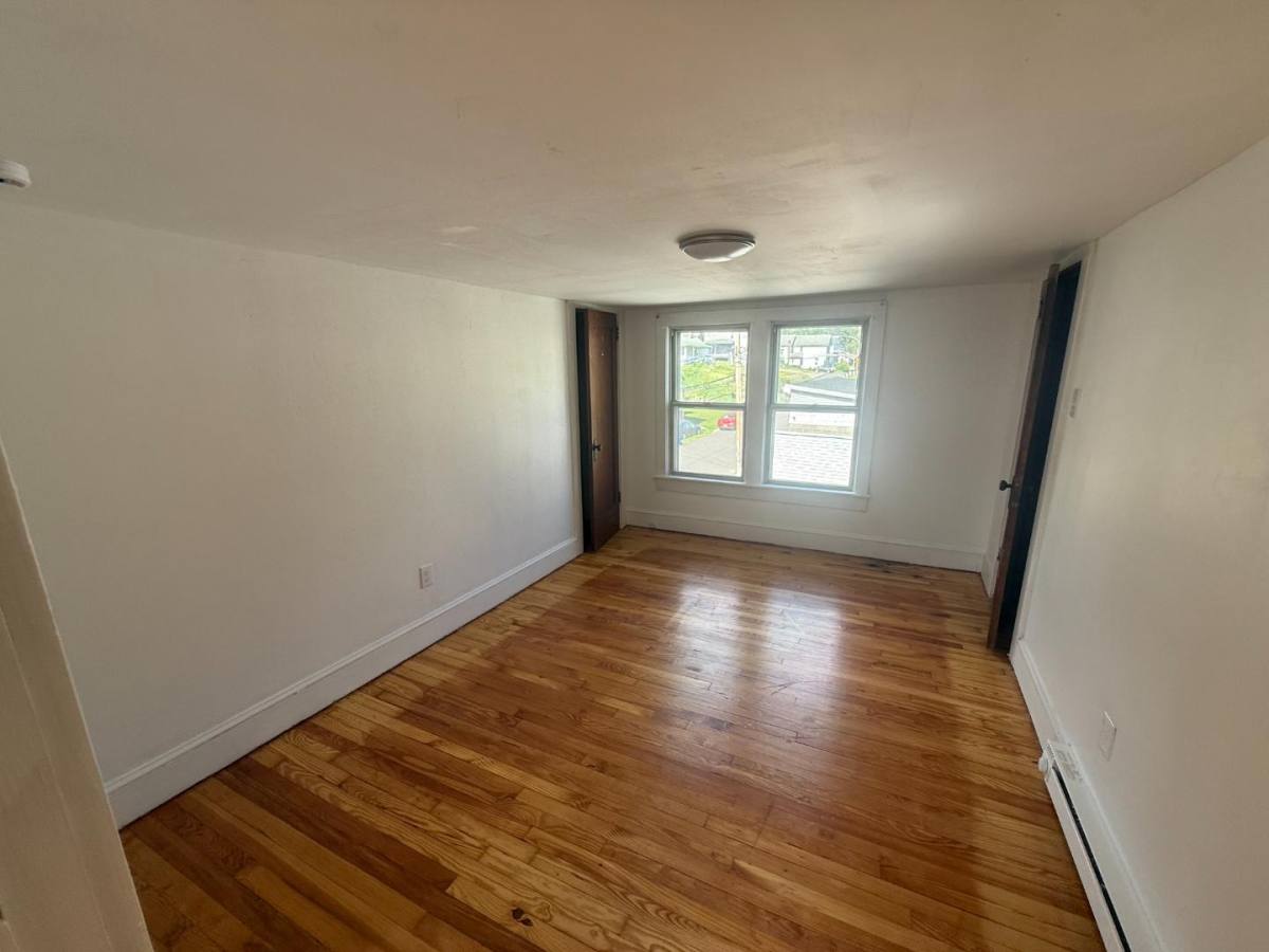 House for rent at 180 Panama St, Pittston, PA 18640