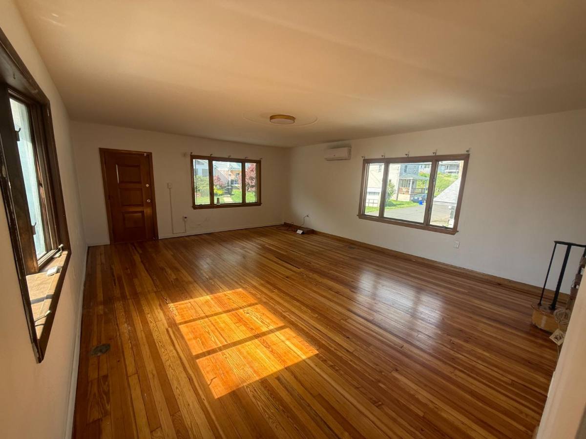 House for rent at 180 Panama St, Pittston, PA 18640