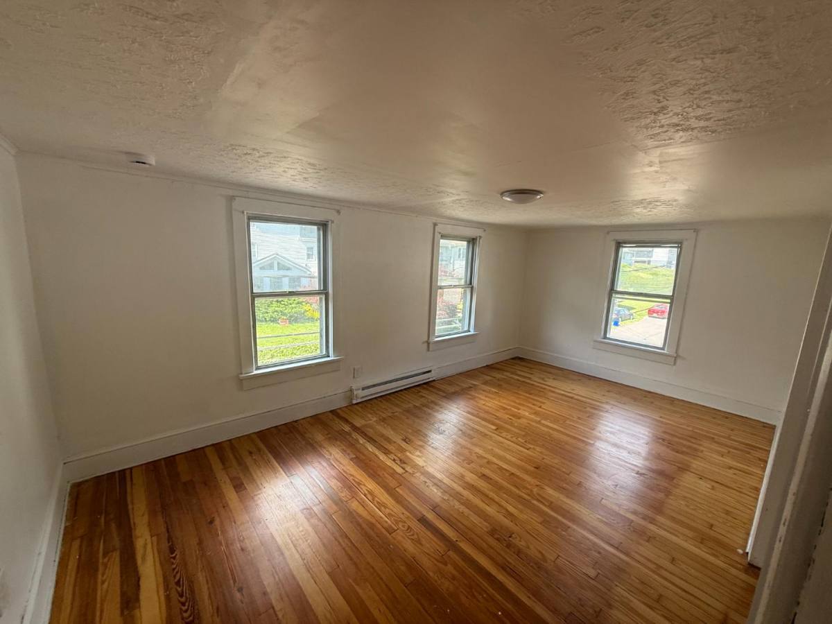 House for rent at 180 Panama St, Pittston, PA 18640