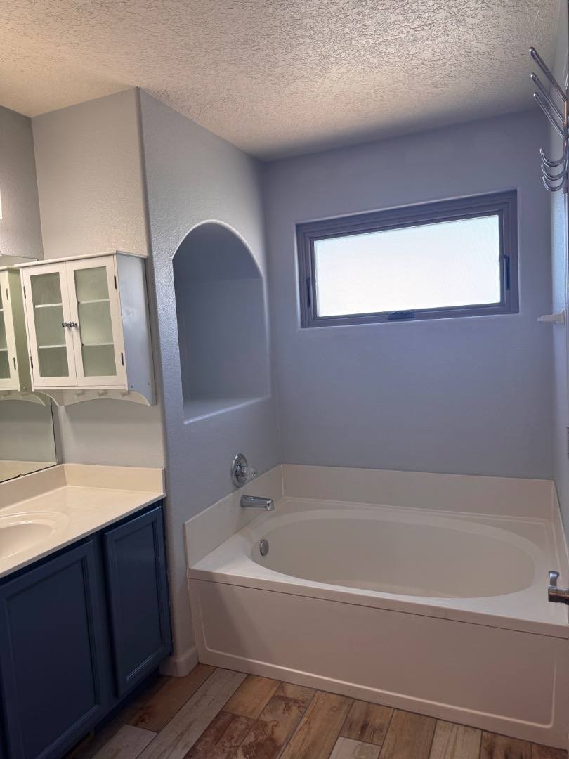 House for rent at 624 Torretta Dr SW, Albuquerque, NM 87121