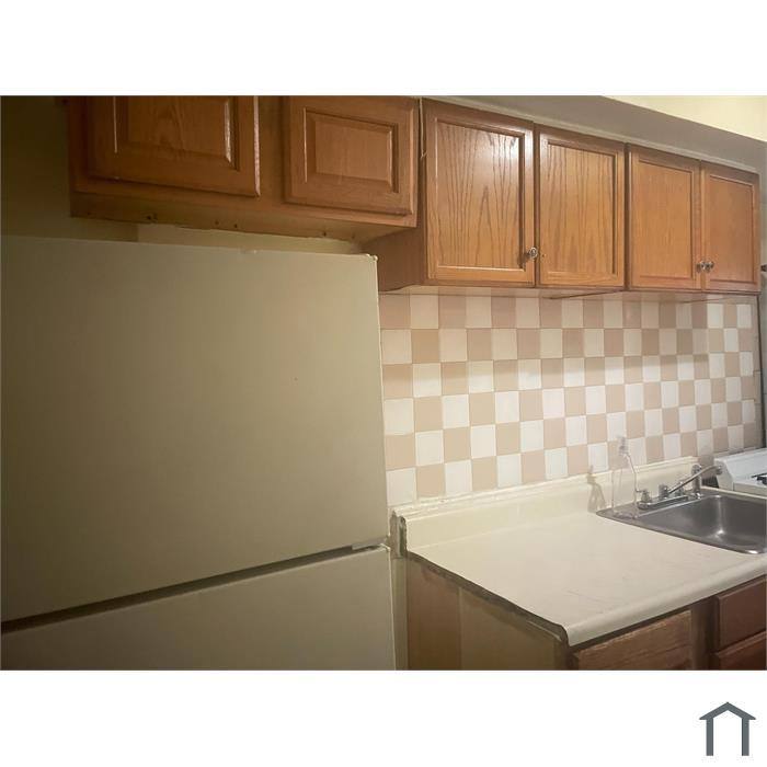 Apartment for rent at 6006 Clay St NE 201, Washington, DC 20019