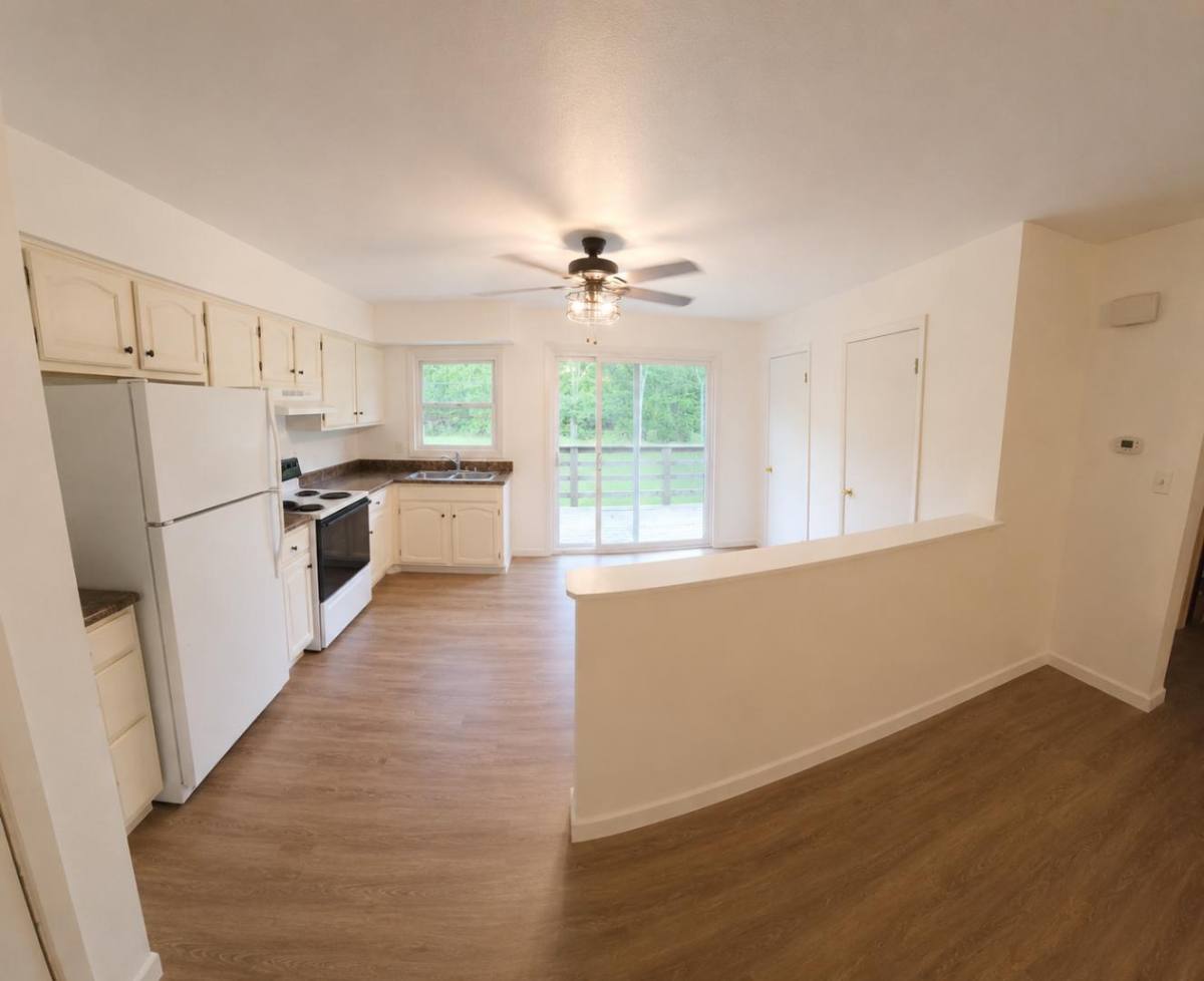 Apartment for rent at 14159 Talcott Dr #3, South Beloit, IL 61080