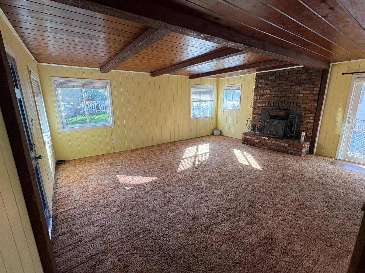 House for rent at 160 Mill St, Weaverville, CA 96093