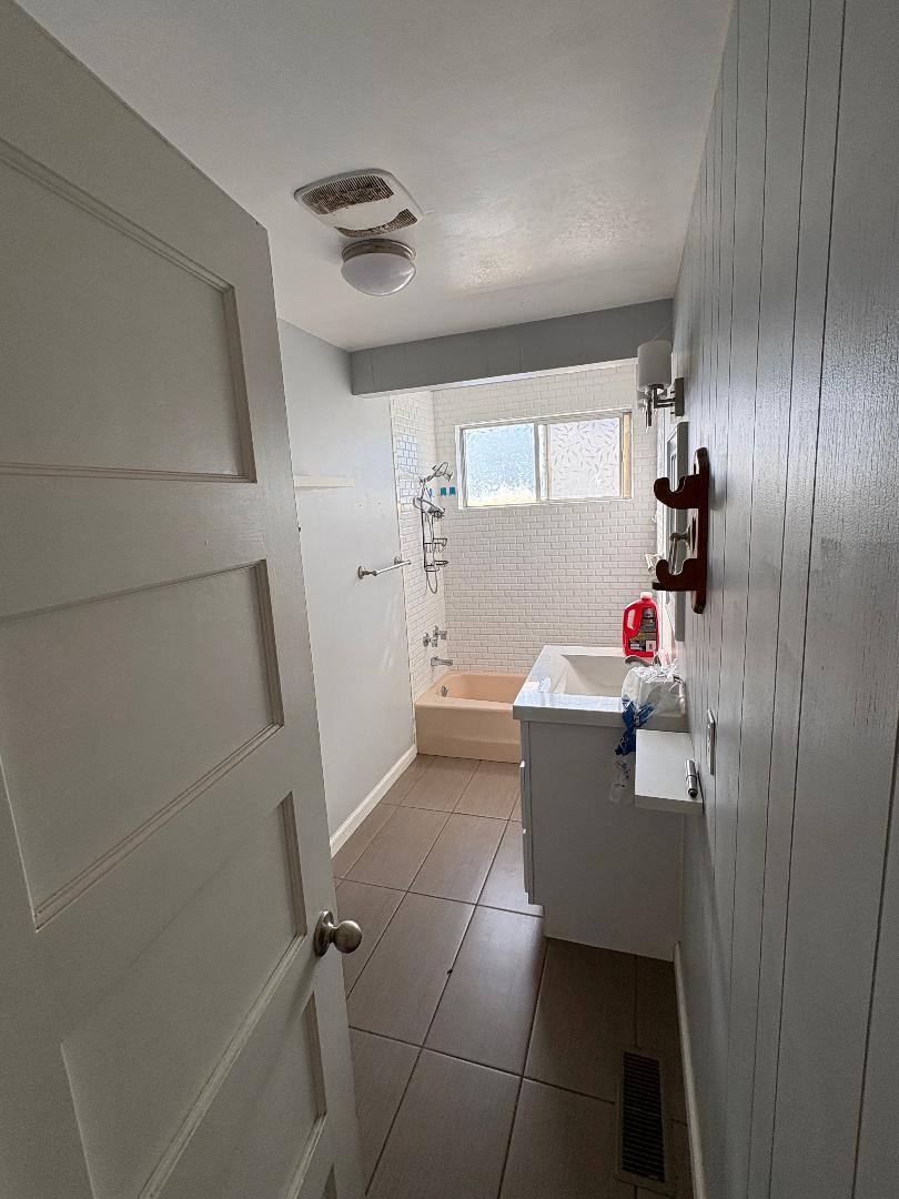 House for rent at 160 Mill St, Weaverville, CA 96093