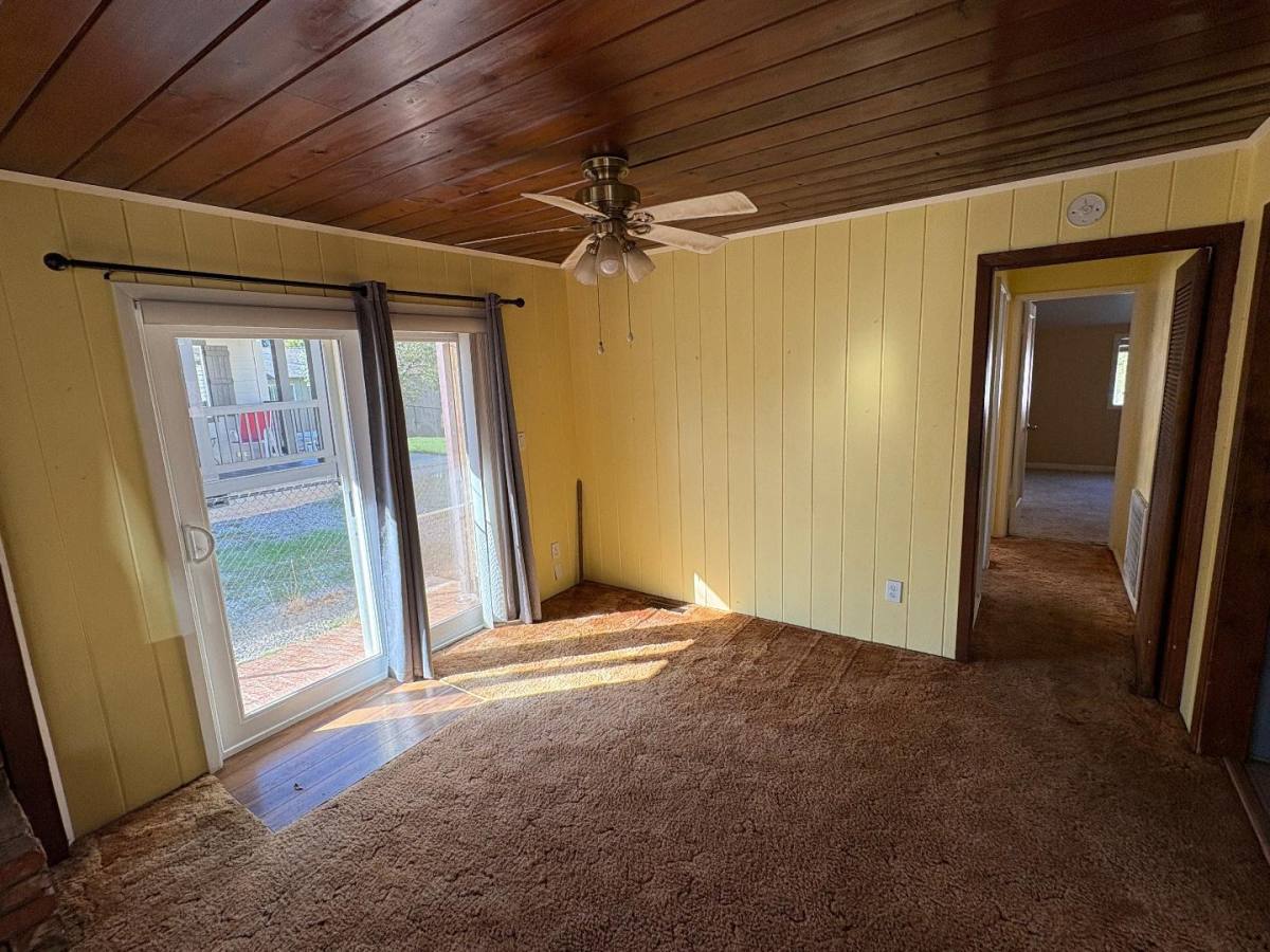 House for rent at 160 Mill St, Weaverville, CA 96093
