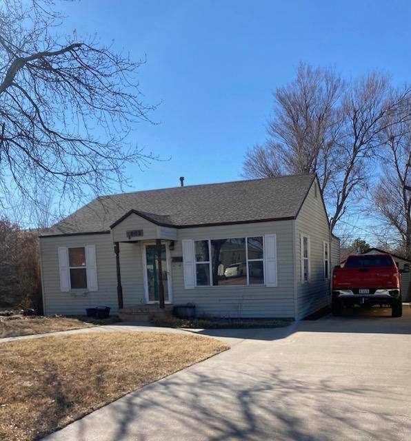 House for rent at 1663 Hillcrest Dr, Woodward, OK 73801