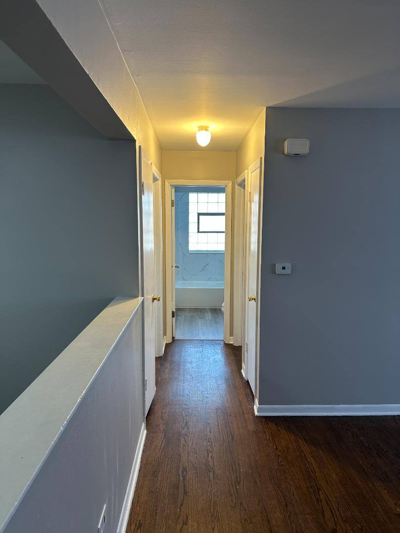 Apartment for rent at 532 N Ardmore Ave #2E, Villa Park, IL 60181