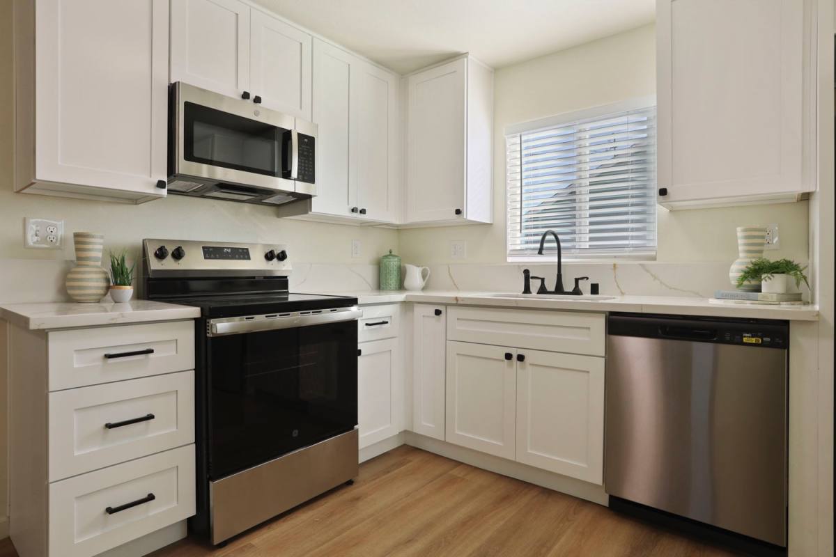 House for rent at 107 S Walnut Ave #111, Manteca, CA 95337