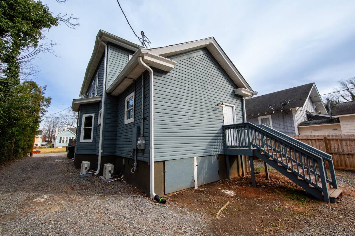 Apartment for rent at 417 Ebenezer Ave #6, Rock Hill, SC 29730