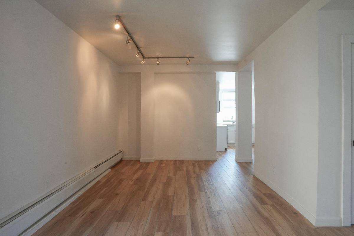 Apartment for rent at 960 Sherman St #2E, Denver, CO 80203