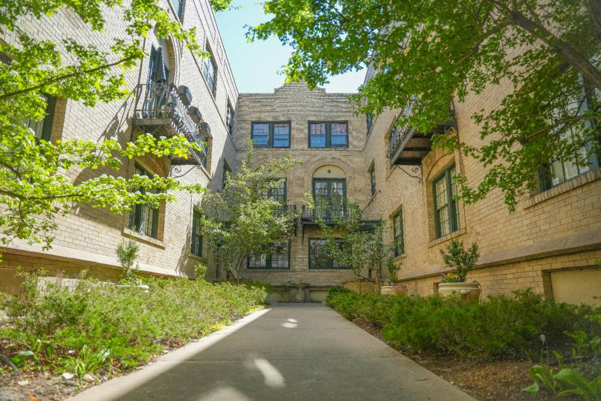 Apartment for rent at 960 Sherman St #2E, Denver, CO 80203