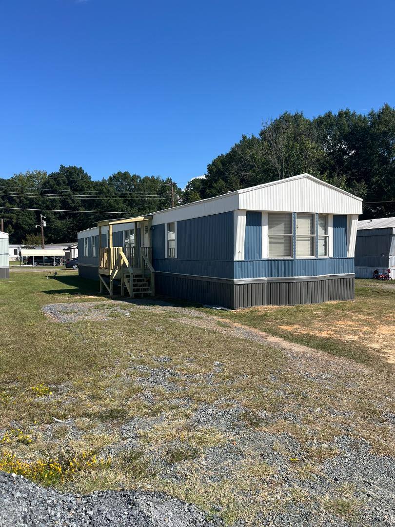 Apartment for rent at 28 E St #6, Minden, LA 71055