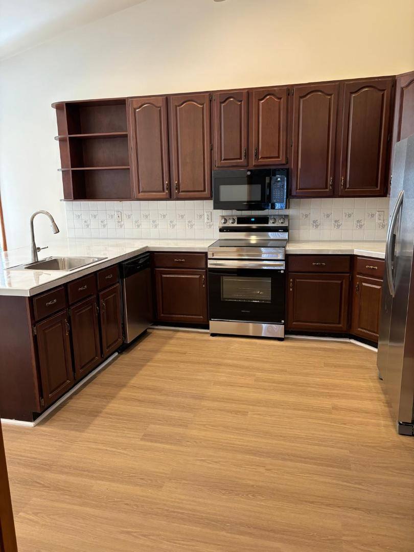 House for rent at 5920 Autumn Dr, McLean, VA 22101