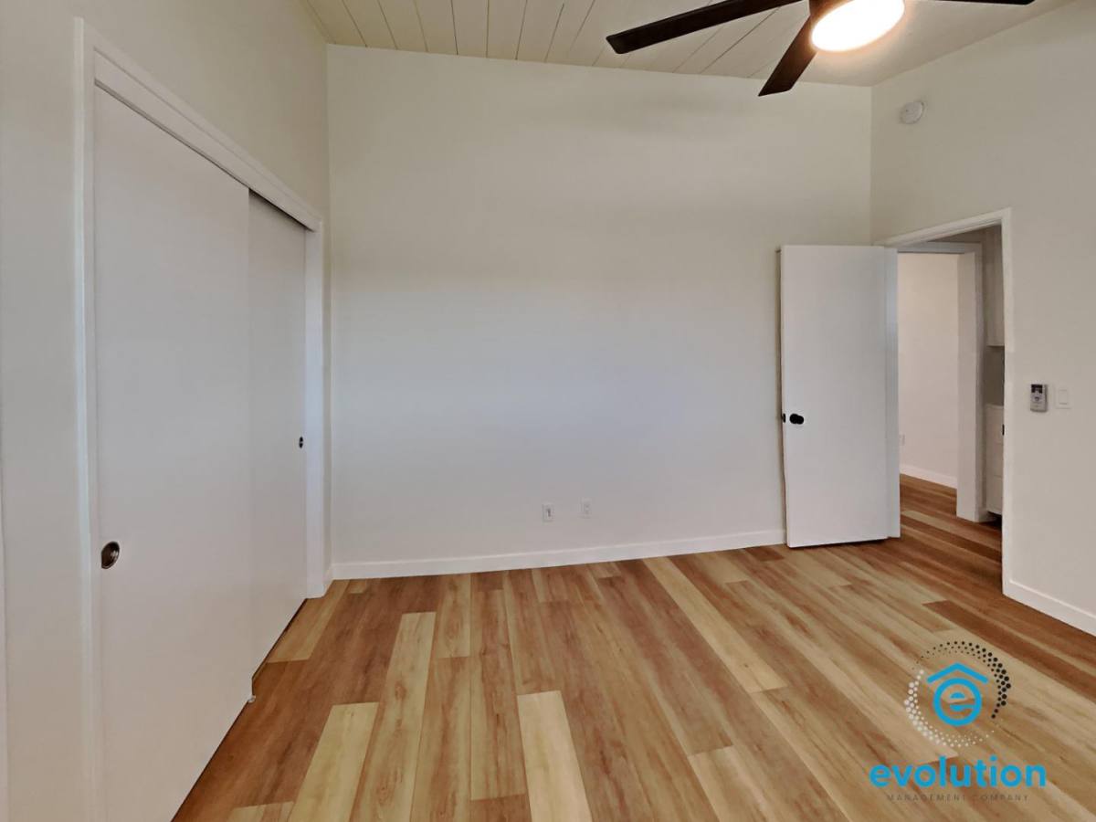 Apartment for rent at 4835 Saratoga Ave 6 Ap, San Diego, CA 92107