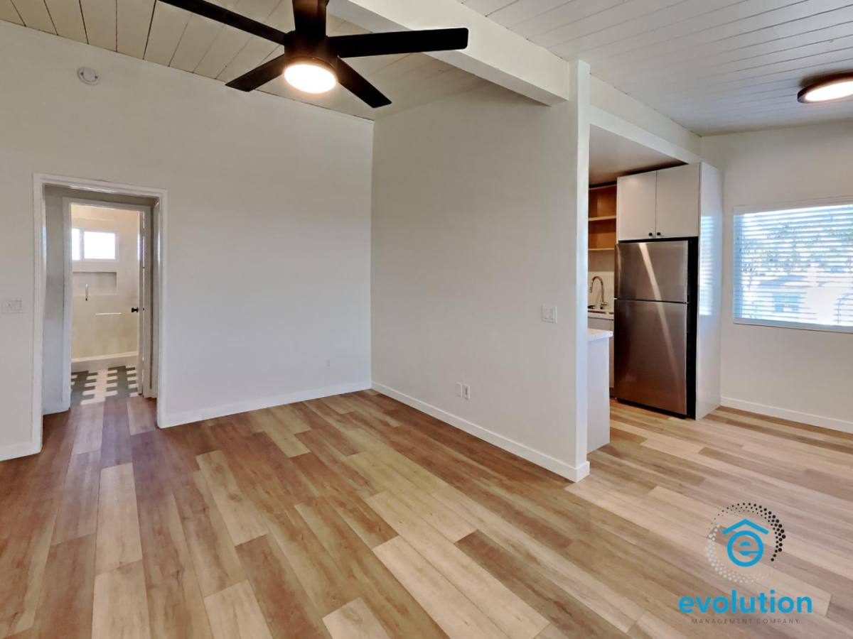 Apartment for rent at 4835 Saratoga Ave 6 Ap, San Diego, CA 92107