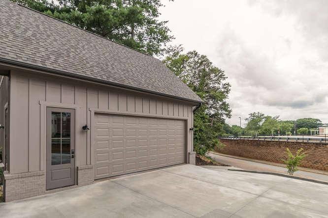House for rent at 18 Old Augusta Rd, Greenville, SC 29605