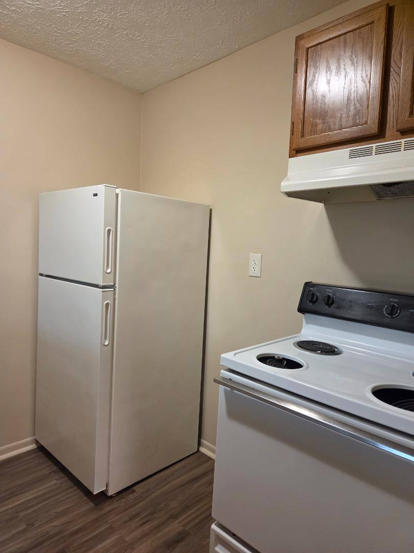 Apartment for rent at 895 Ohio Pike #11, Cincinnati, OH 45245