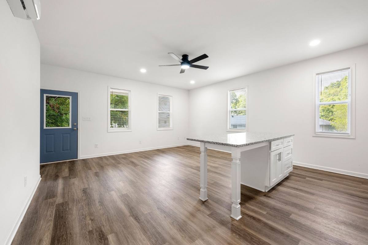 Apartment for rent at 255 Love St SW, Atlanta, GA 30315
