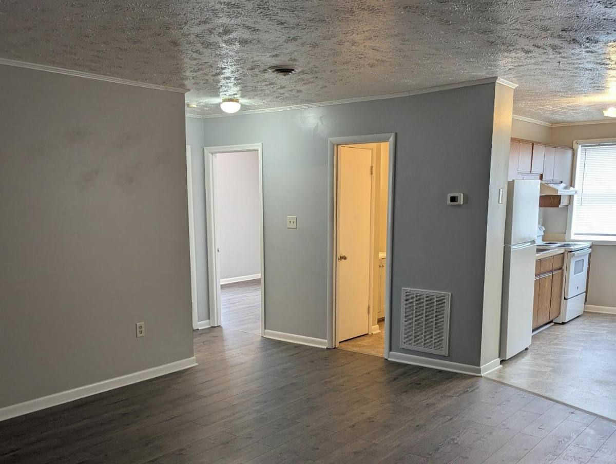 Apartment for rent at 21 W 6th St #A, Front Royal, VA 22630