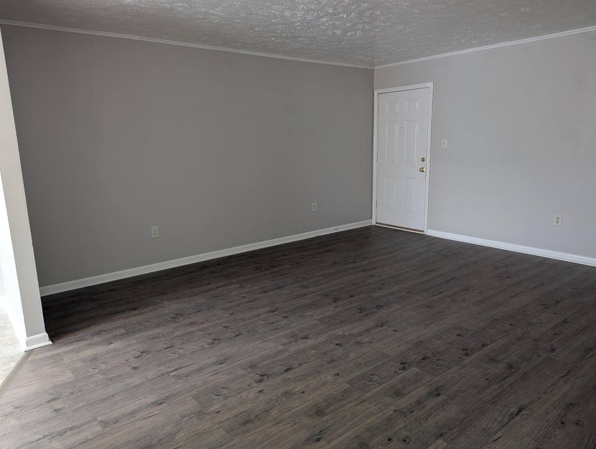 Apartment for rent at 21 W 6th St #A, Front Royal, VA 22630