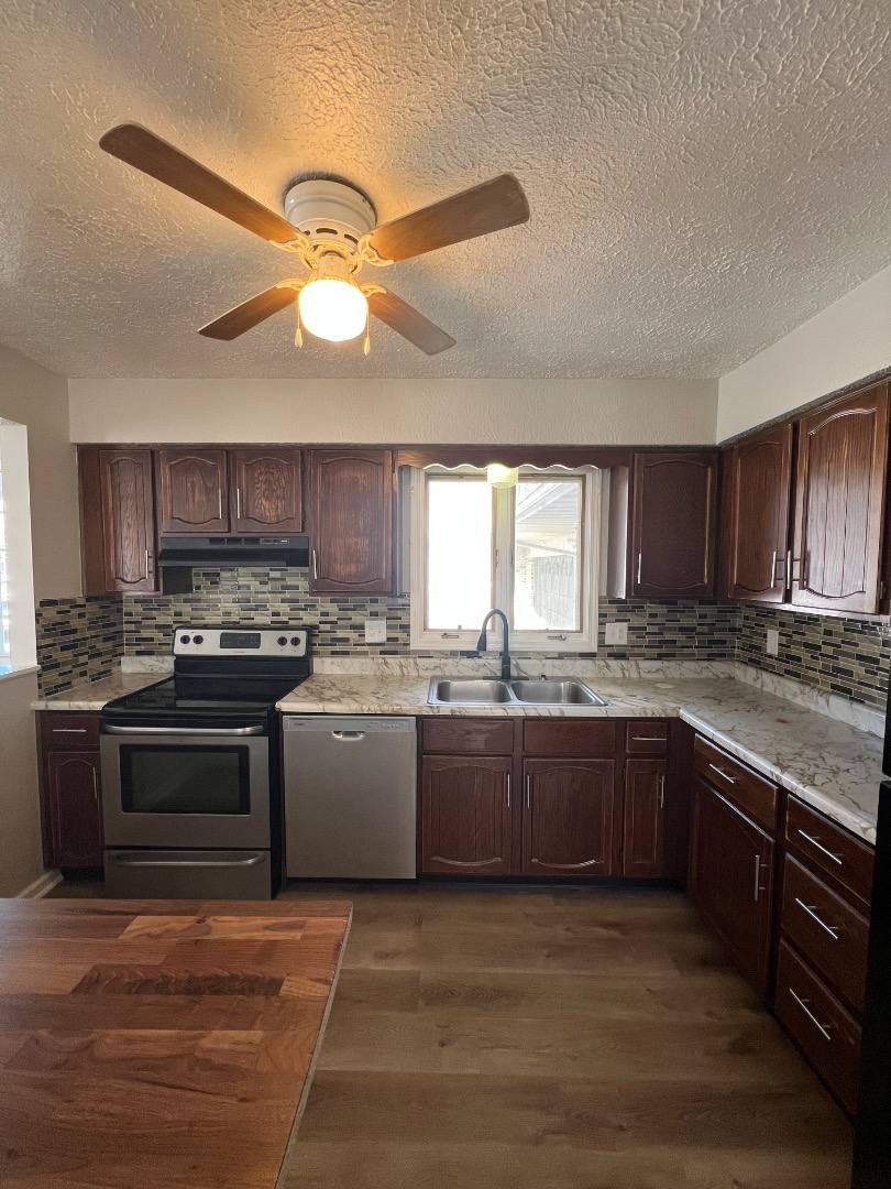 Apartment for rent at 7525 Ditch Rd, Indianapolis, IN 46260