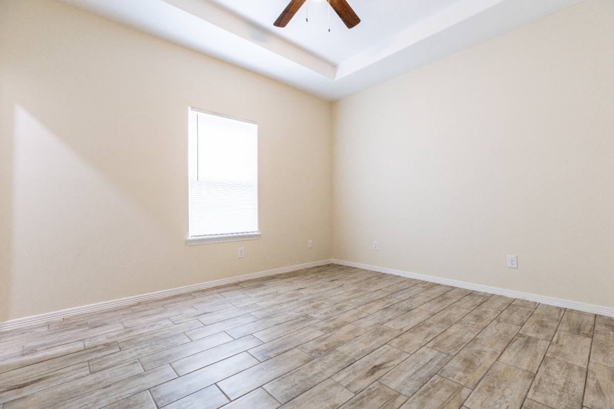 Apartment for rent at 1601 W Greenwich St #1, Edinburg, TX 78541