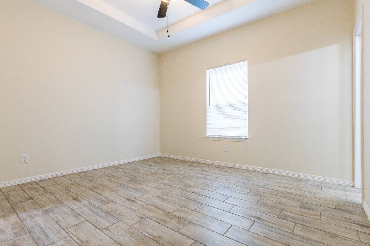 Apartment for rent at 1601 W Greenwich St #1, Edinburg, TX 78541