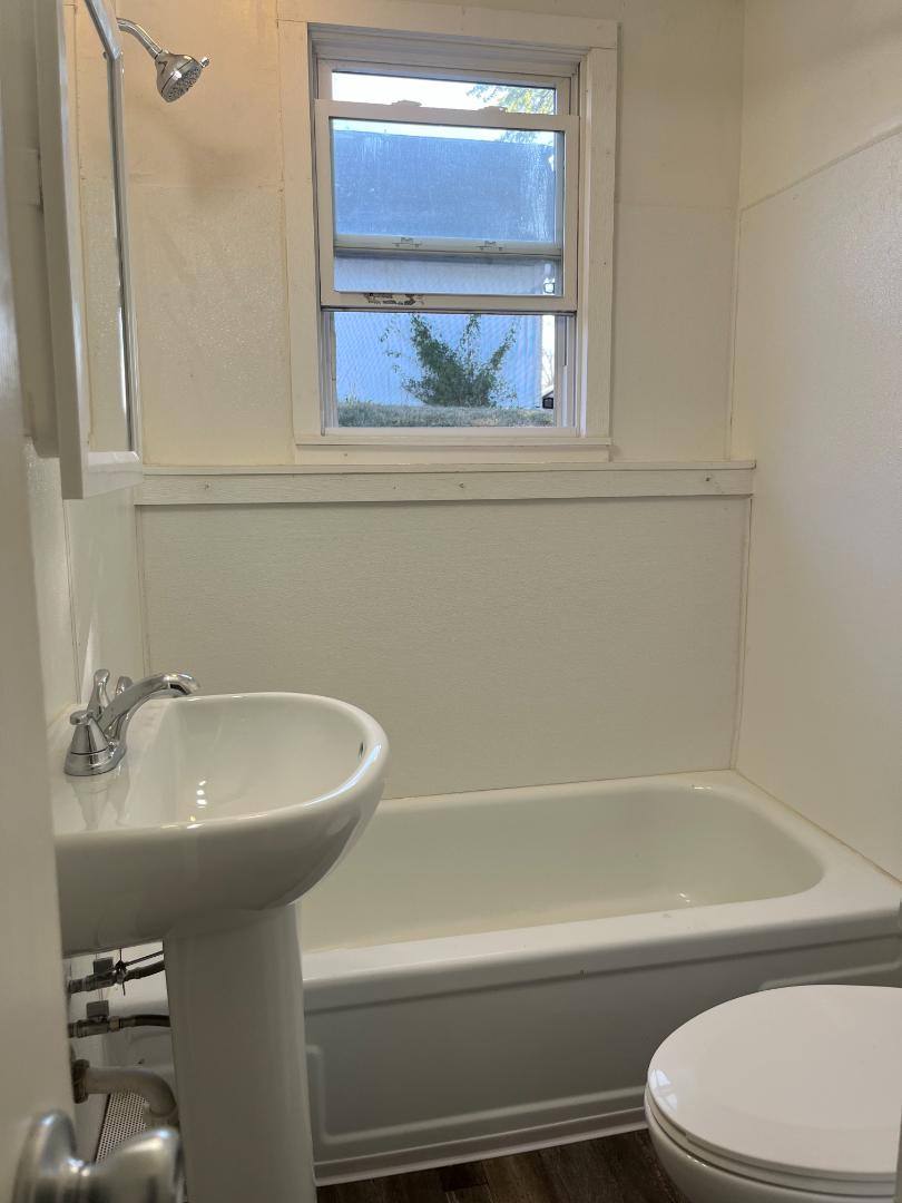 Apartment for rent at 1624 NW 5th St #2, Ankeny, IA 50023