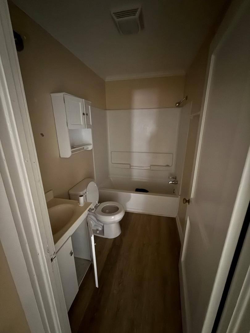 Apartment for rent at 924 2nd Ave NE, Fayette, AL 35555