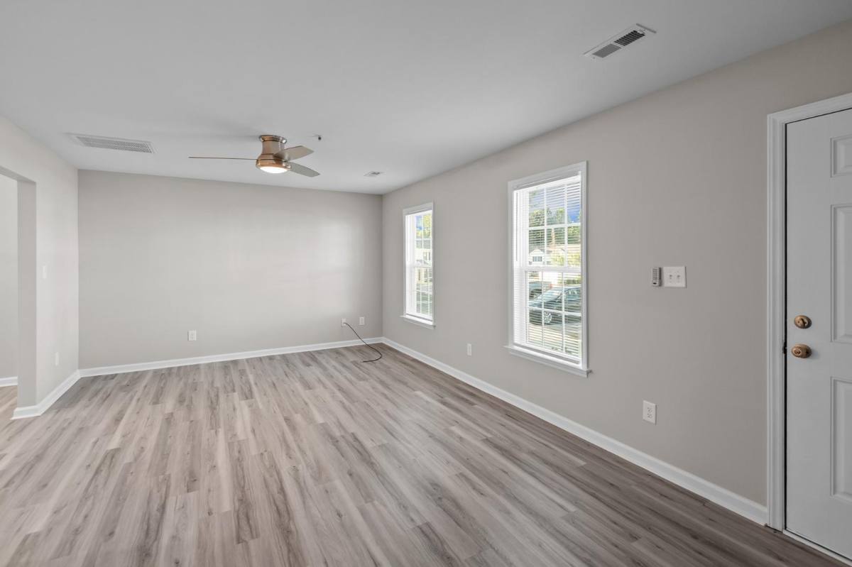 Apartment for rent at 1237 Cross Creek Circle #1, Greenville, NC 27834