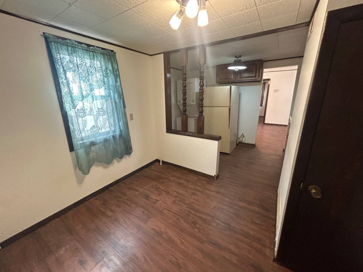 House for rent at 812 W 11th Ave, Hutchinson, KS 67501