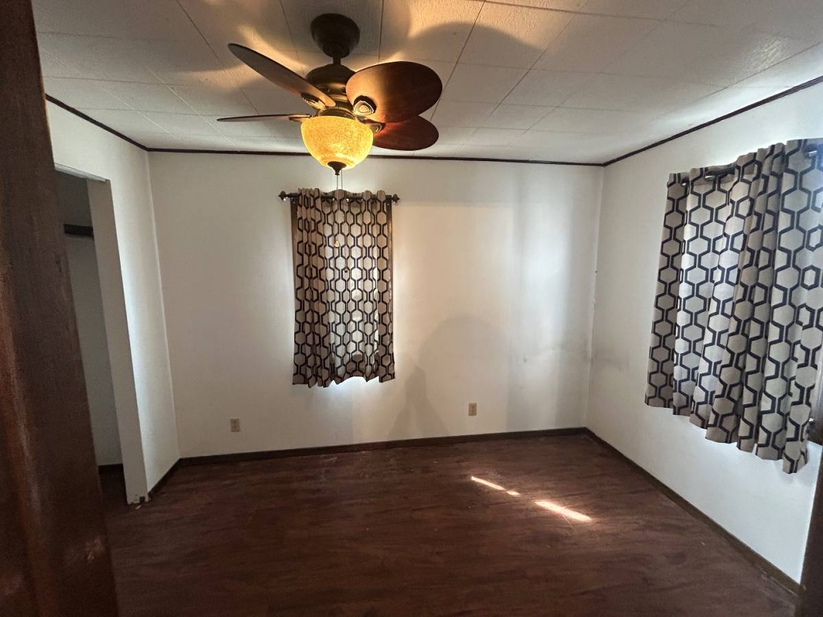 House for rent at 812 W 11th Ave, Hutchinson, KS 67501