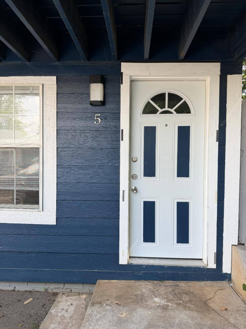 Apartment for rent at 216 Bowie St #5, Nacogdoches, TX 75965