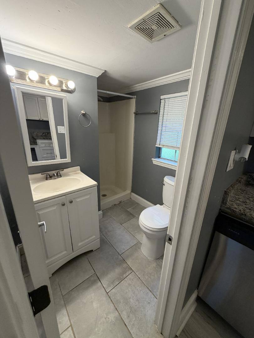 Apartment for rent at 216 Bowie St #5, Nacogdoches, TX 75965