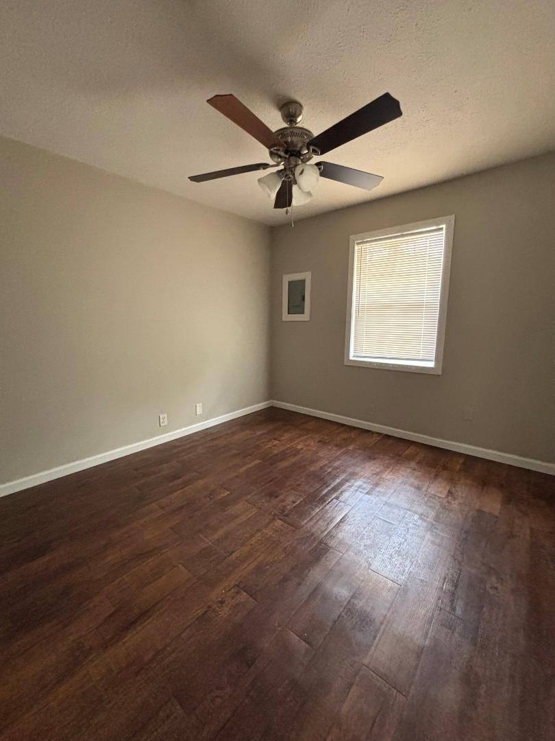 Apartment for rent at 1025 6th Ave N #10, Columbus, MS 39701