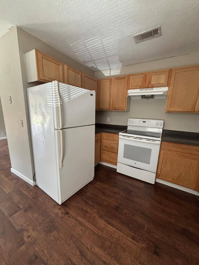 Apartment for rent at 1025 6th Ave N #10, Columbus, MS 39701