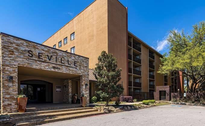 Apartment for rent at 10651 Steppington Dr, Dallas, TX 75230