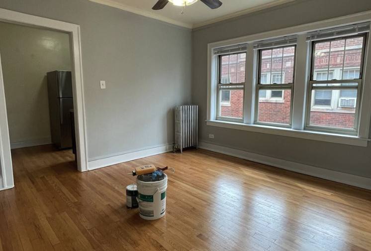 Apartment for rent at 5111 W Montrose Ave #3B, Chicago, IL 60641